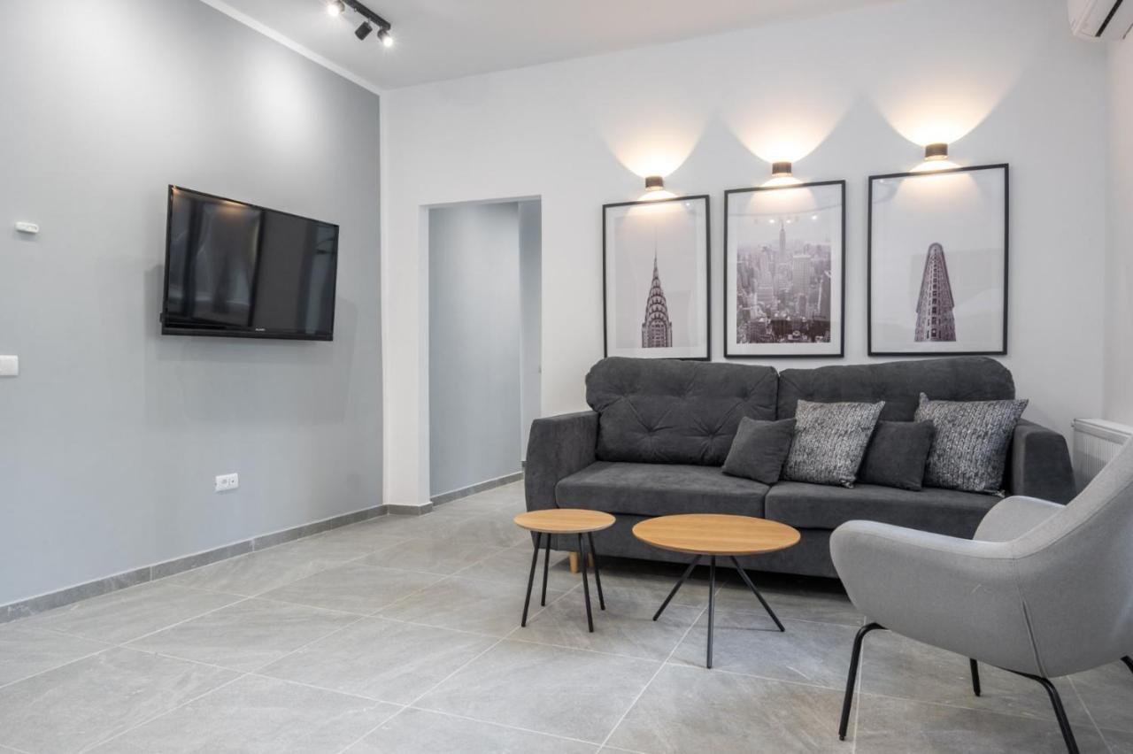 בוקרשט Relax Apartament In Piata Universitatii מראה חיצוני תמונה